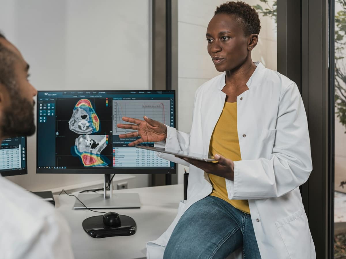 Clinicians working with connected data